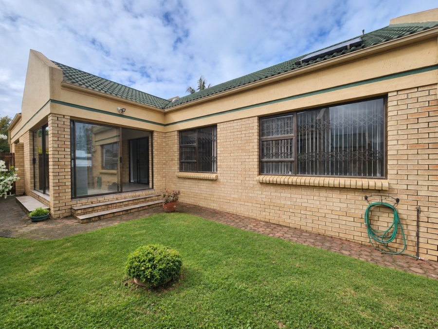 3 Bedroom Property for Sale in Heather Park Western Cape